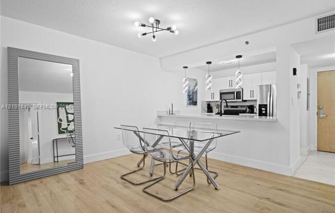 1 bed, 1 bath, $3,500, Unit # 1907