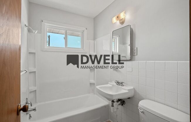 1 bed, 1 bath, 750 sqft, $995, Unit 5340-11