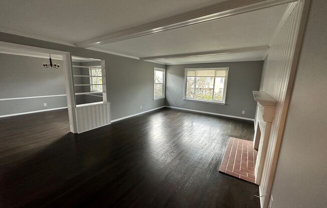 1366 Beverly Glen