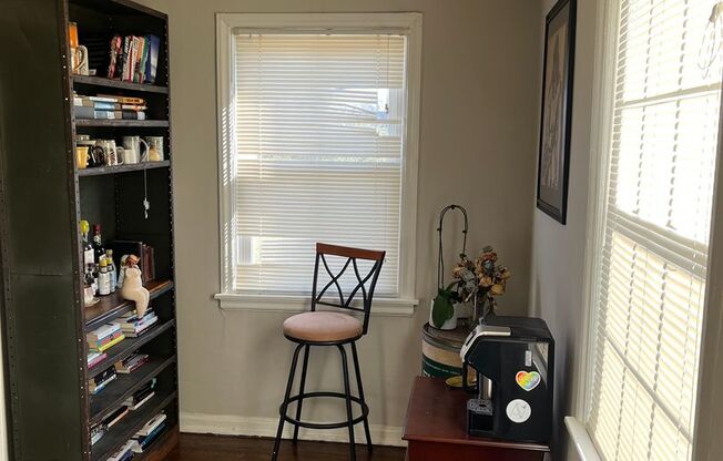 2-bedroom 1 bath cottage