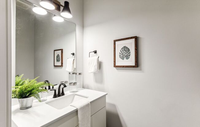 1 bed, 1 bath, 675 sqft, $1,625, Unit 114