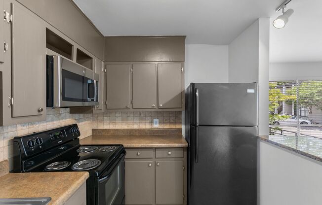 1 bed, 1 bath, 583 sqft, $925, Unit 1617H