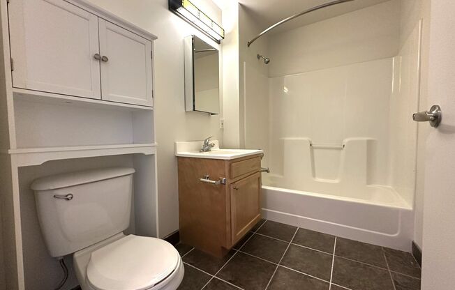 2 beds, 2 baths, 1,034 sqft, $2,650, Unit 901