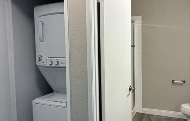 2 beds, 2 baths, 1,085 sqft, $1,450, Unit CA 1330-120
