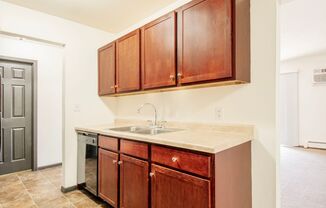 2 beds, 1 bath, 1,155 sqft, $1,590, Unit 005