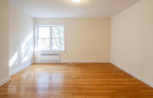 Studio, 1 bath, $2,895, Unit 4-C