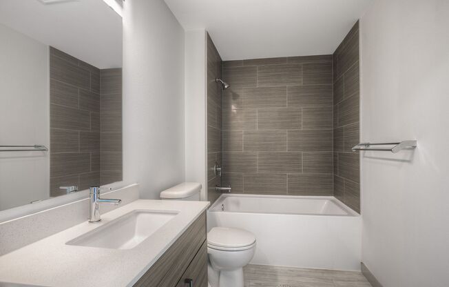 Studio, 1 bath, 365 sqft, $1,554, Unit 202