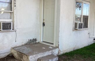 Located in Portales!! Cozy 1 bed apartment!