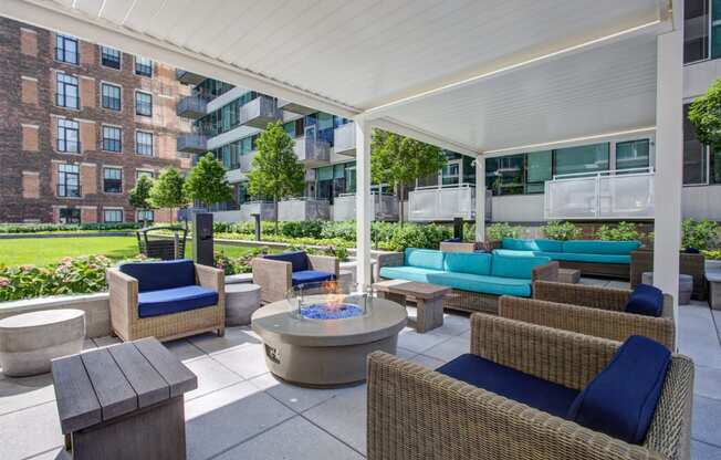 Rooftop cabana at One 333, Chicago