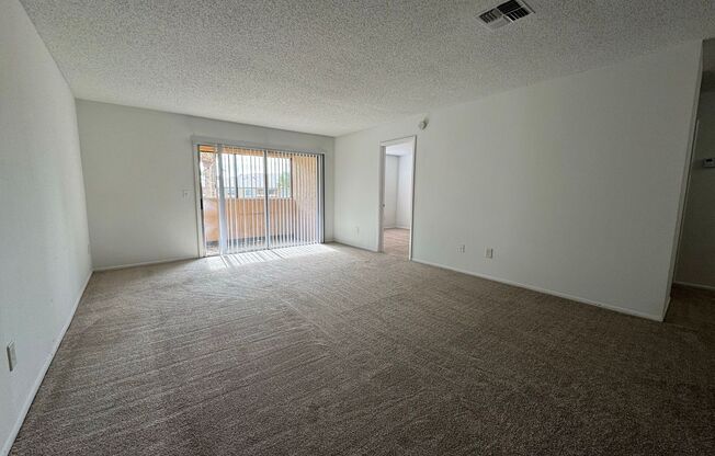 Large 1 bedroom Condo on Second Floor Overseeing Community Pool in Casselberry