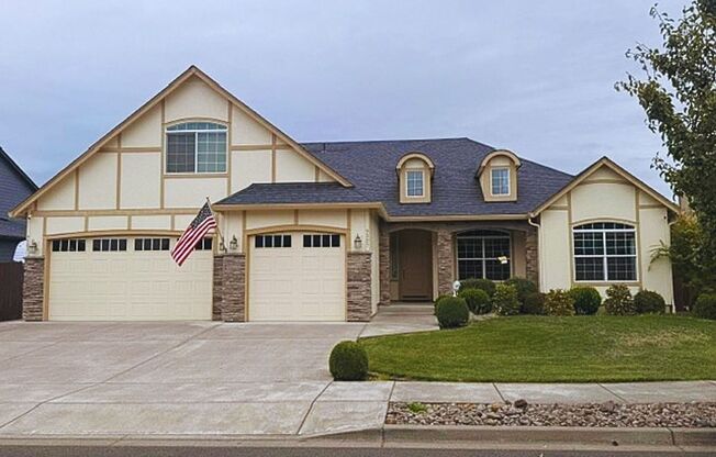 Custom Home In Pristine Neighborhood!