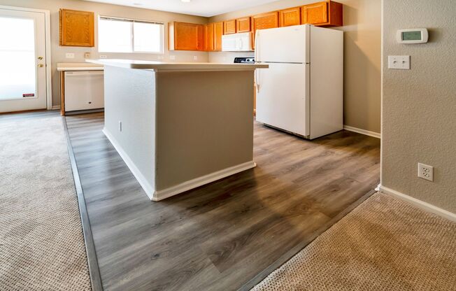 3BR Townhome Near DIA & Light Rail | New Carpet, Garage & Fenced Patio