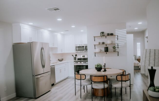 3 beds, 2 baths, 950 sqft, $1,750, Unit 19