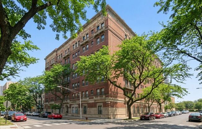 Shorecrest Apartments
