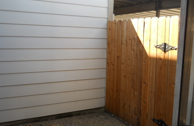 TOWNHOME IN SHREVEPORT