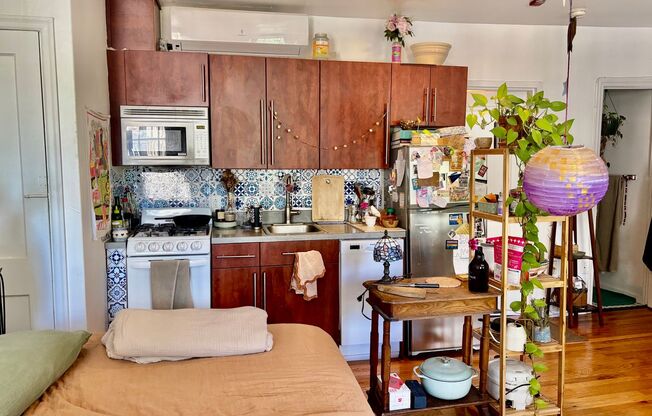 711 Walnut St