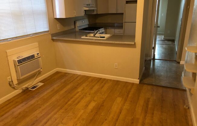 2 beds, 1 bath, 780 sqft, $1,895