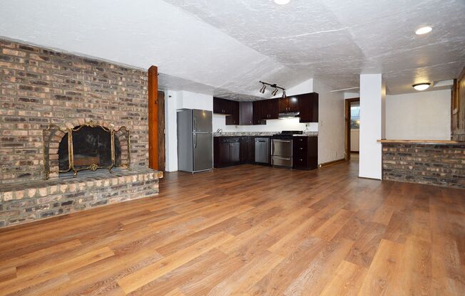 1 bed, 1 bath, 410 sqft, $950, Unit 3 - B2