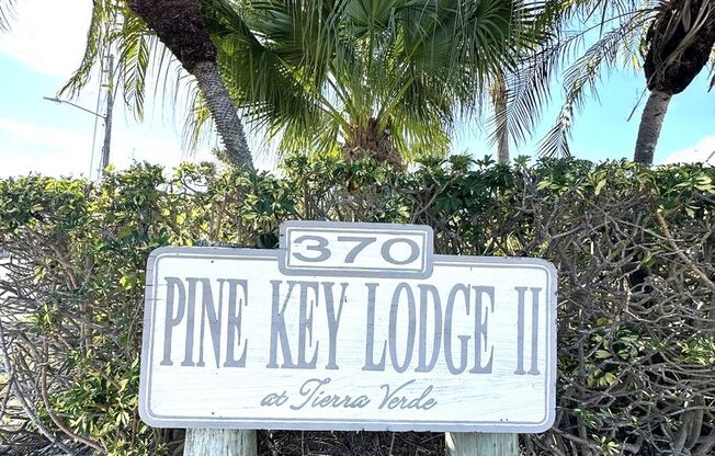 Tierra Verde WATERFRONT Annual Unfurn. 3BR 3BA 2 Car Tandem Garage Townhome w/SLIP