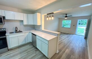 FULLY RENOVATED SPACIOUS 1 BED 1 BATH 2 BLOCKS FROM DEPOT PARK!