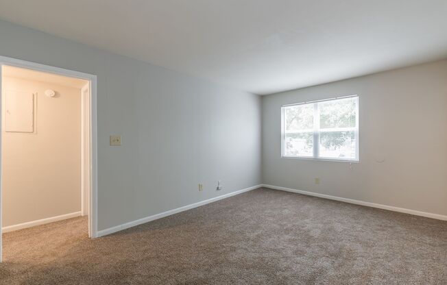 1 bed, 1 bath, 750 sqft, $1,110, Unit B-02