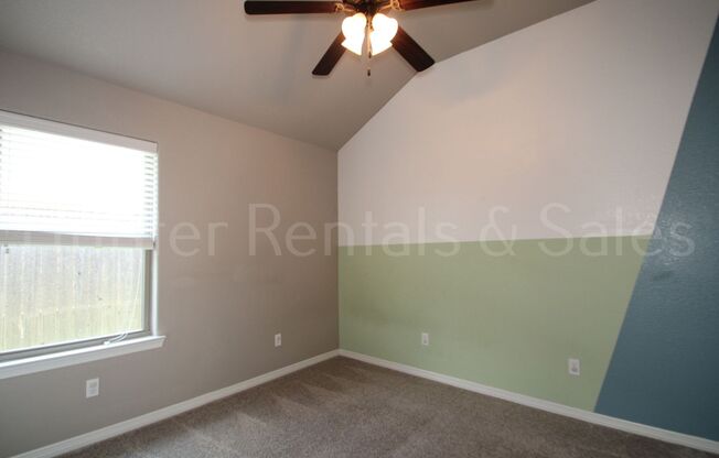4 beds, 2 baths, $2,050