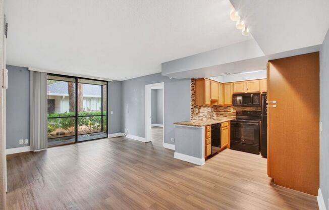 TWO BEDROOM TWO BATHROOM! WATERFRONT COMMUNITY