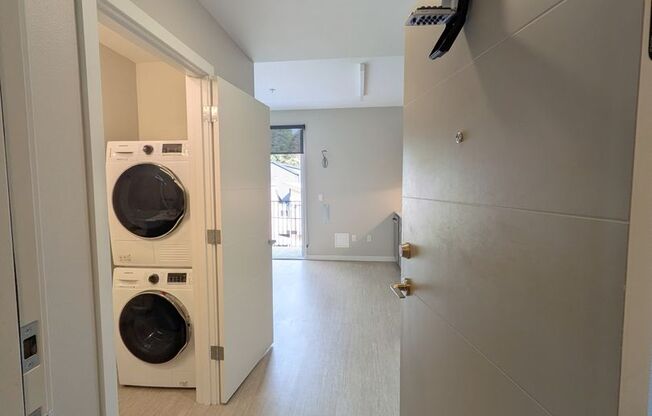 Division 31 Apartments