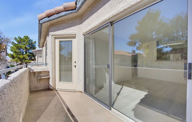 1 bed, 1 bath, $1,200, Unit # 204