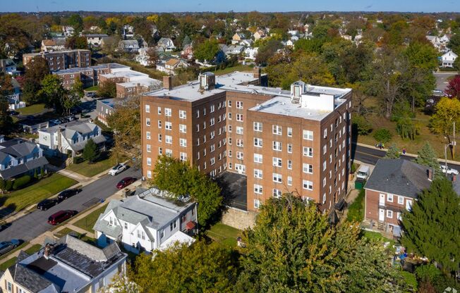 Parkwood Manor Apartments