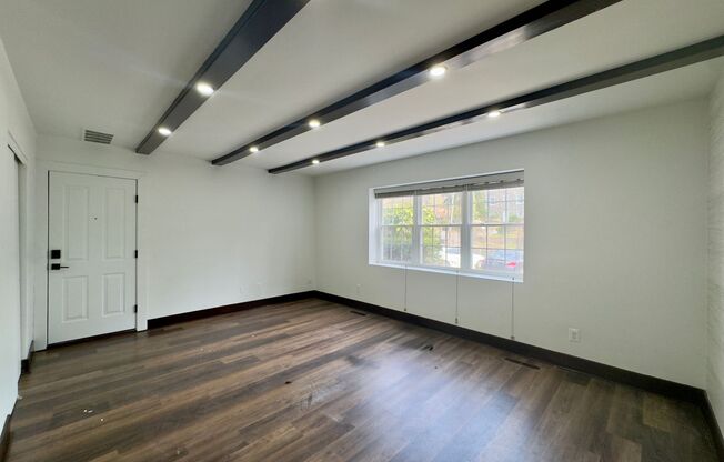 4000 4014 LINKWOOD RD