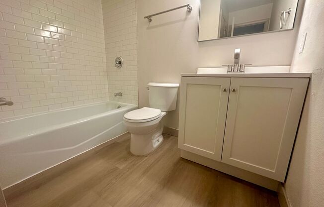 1 bed, 1 bath, $825, Unit 3