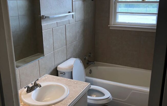 2306 62nd Street #A Available now!!