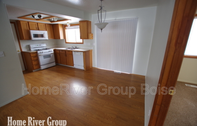 6521 W PARAPET DR