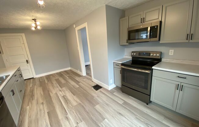 3 beds, 1 bath, $1,400