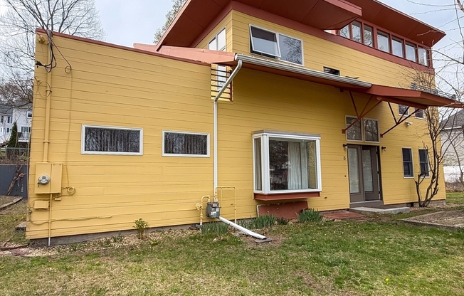 5 AVONDALE AVE