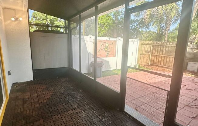 Lovely 2/1.5 Townhouse
