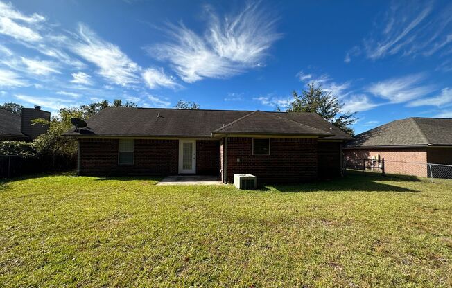 906 Willowbrook