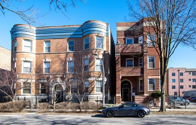 4949 S FORRESTVILLE AVE