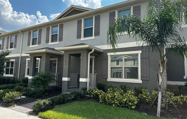 Resort Style Living! Stunning 3/2.5 Townhome in Waterleigh! Available April!