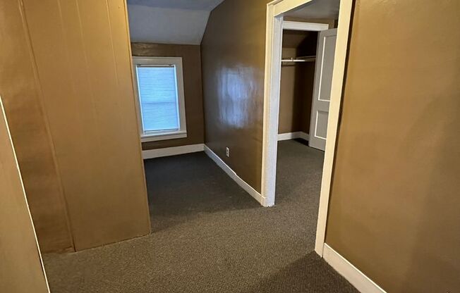 1 bed, 1 bath, $795, Unit 203