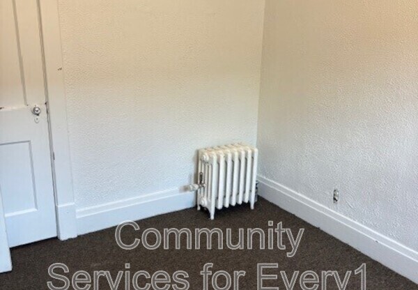 2415 DELAWARE AVE