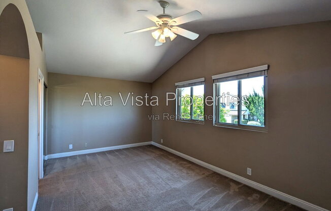 5 beds, 3.5 baths, 2,410 sqft, $5,995