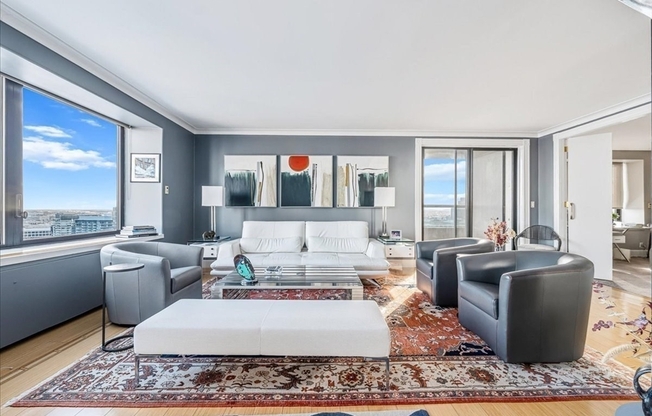 3 beds, 2.5 baths, 1,892 sqft, $8,550, Unit 26F