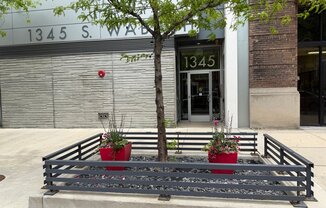 1345 S Wabash Ave