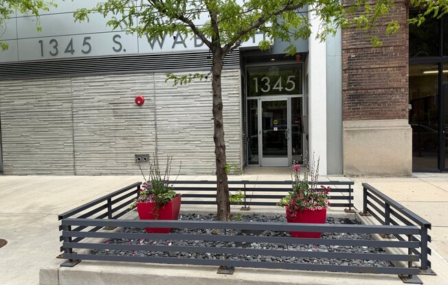 1345 S Wabash Ave