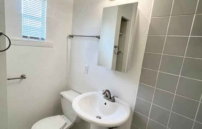 1 bed, 1 bath, $750, Unit SC534