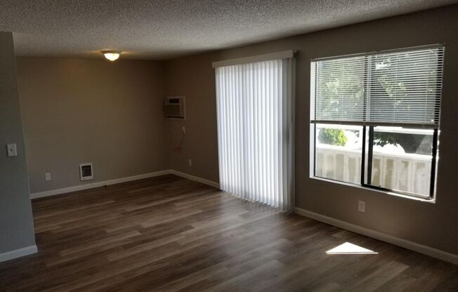 River Court Apartments