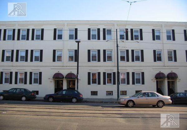 890 Huntington Ave