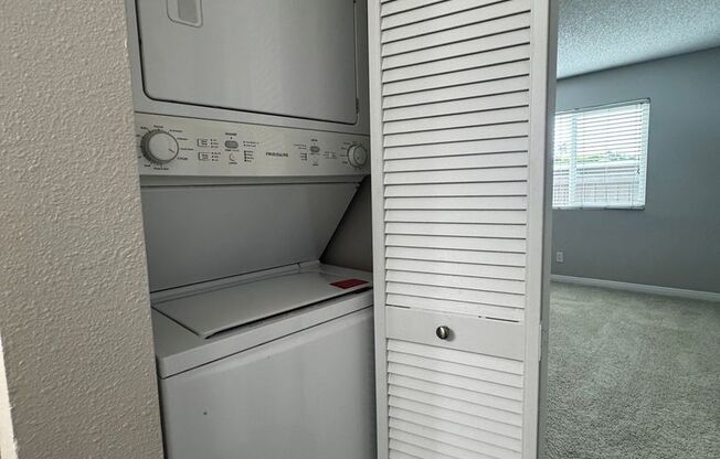 1 bed, 1 bath, 820 sqft, $2,390, Unit S001